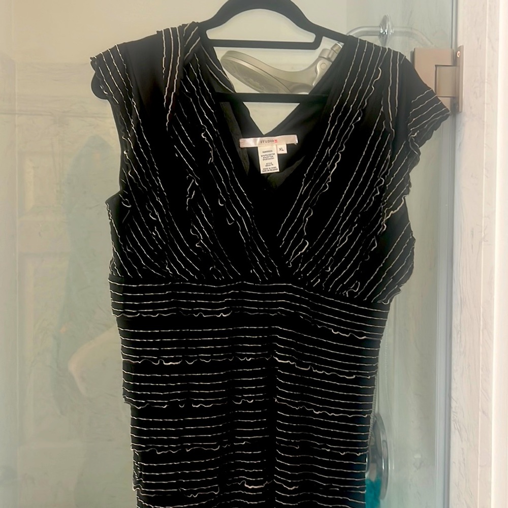 Black and cream stripped top